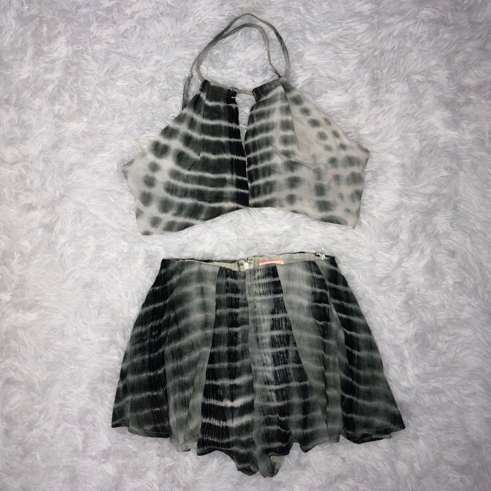 Green Ombré Open Back Crop Top & Flowy Skort Small
